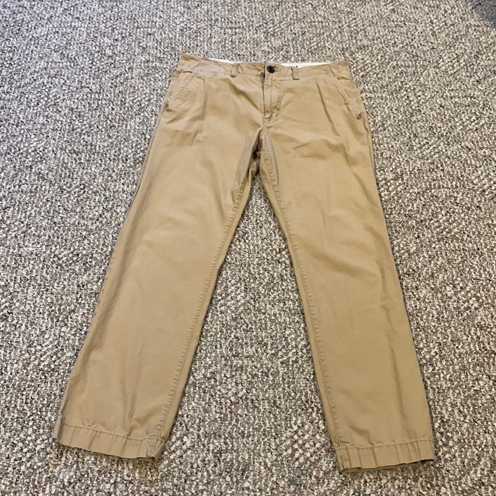 American Eagle Khakis